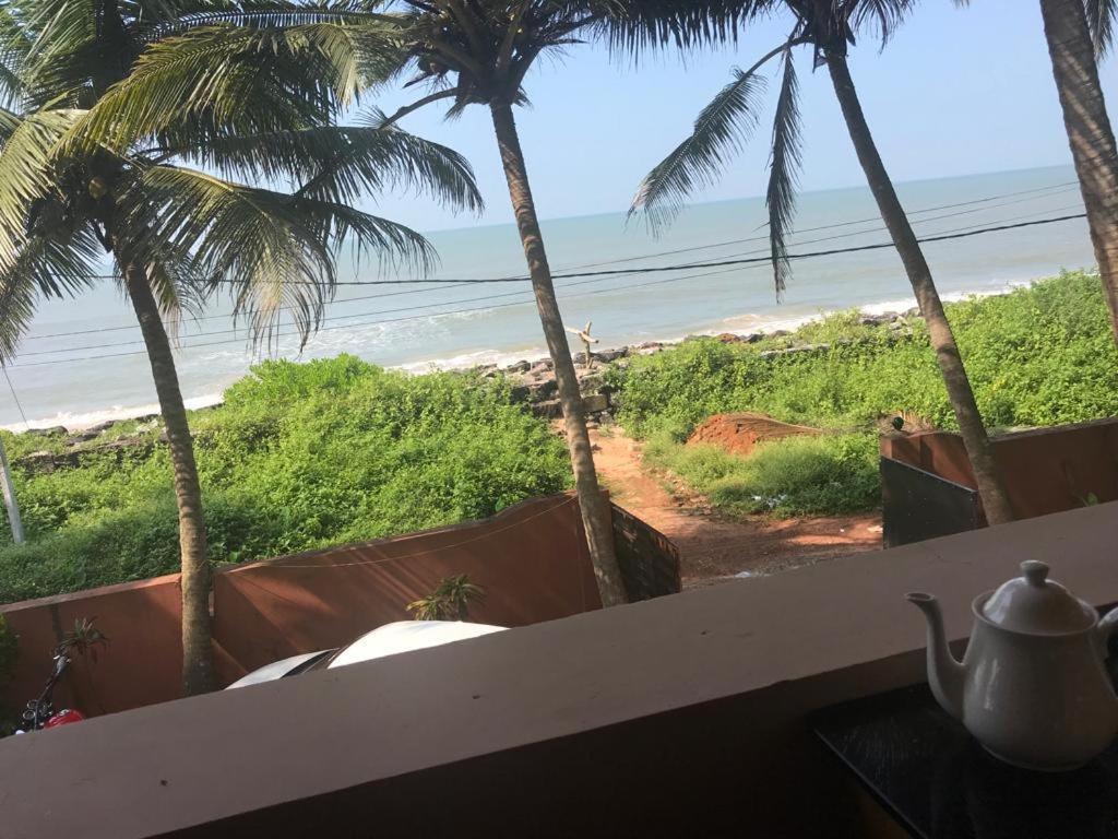 Kizhunna Rock Beach House Cananor Exterior foto