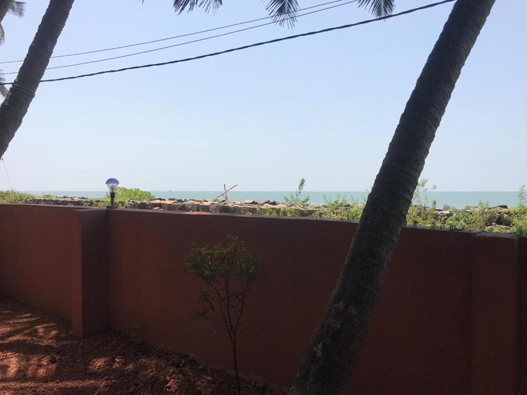 Kizhunna Rock Beach House Cananor Exterior foto